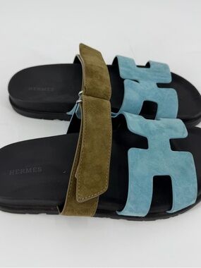 Two-Tone Suede Sandals in Aqua & Olive 40